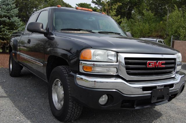 2003 GMC Sierra 1500 Laramie 25