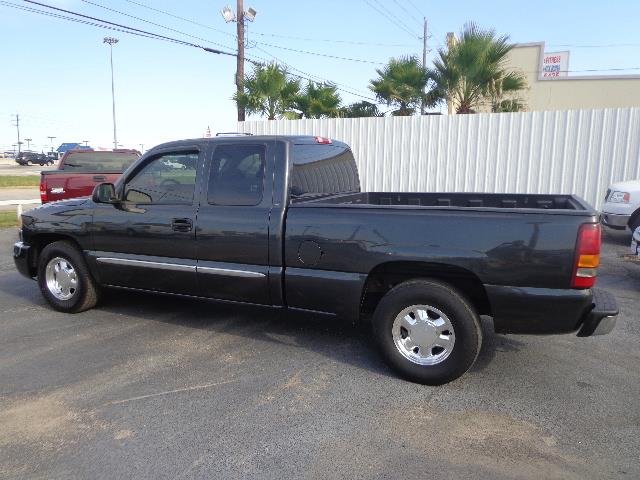 2003 GMC Sierra 1500 Islander