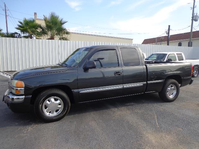 2003 GMC Sierra 1500 Islander