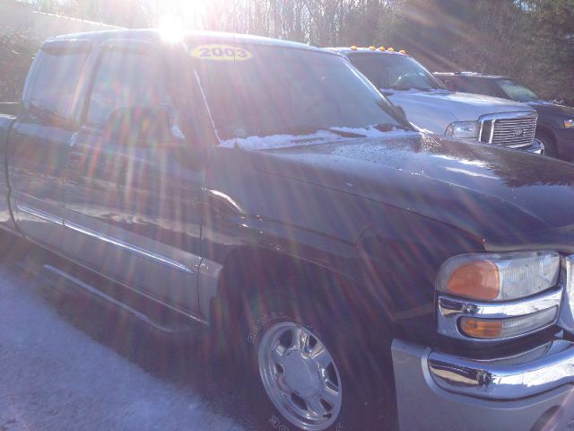2003 GMC Sierra 1500 Lsall Wheeldrive