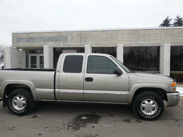 2003 GMC Sierra 1500 LE Sedan