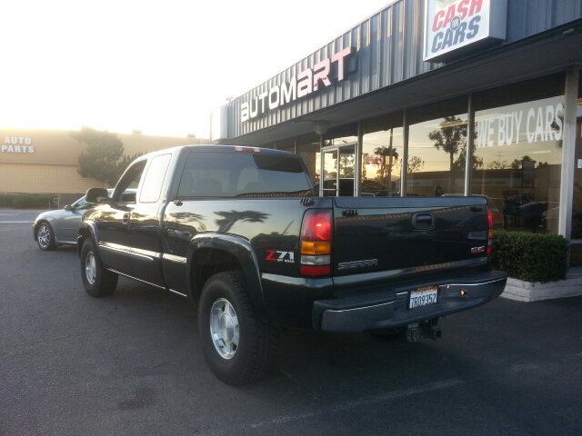 2004 GMC Sierra 1500 Standard 4X4 Hardtop