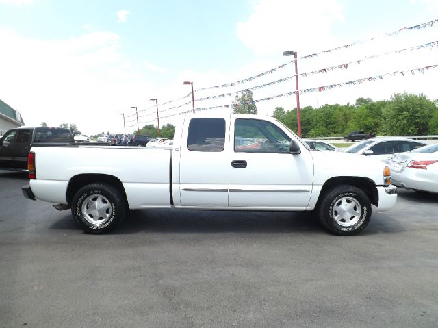 2004 GMC Sierra 1500 45