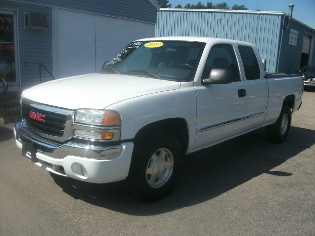 2004 GMC Sierra 1500 Standard 4X4 Hardtop