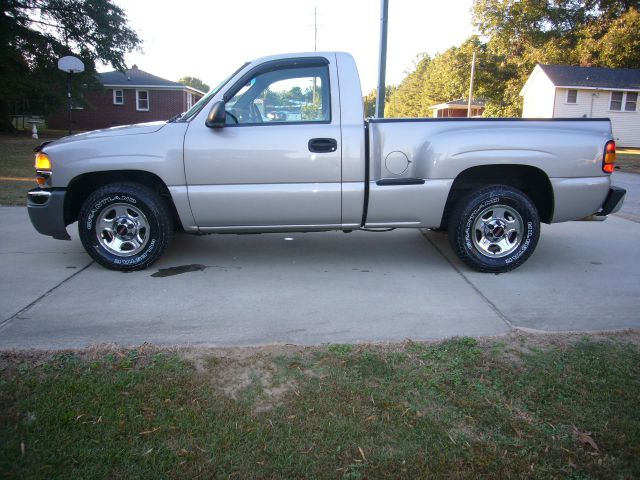 2004 GMC Sierra 1500 4dr Sdn Auto GLS w/XM