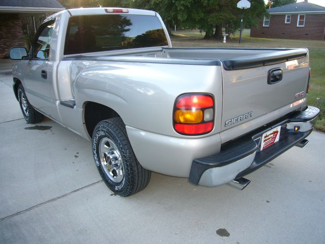 2004 GMC Sierra 1500 4dr Sdn Auto GLS w/XM
