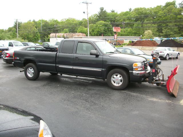 2004 GMC Sierra 1500 Dually 3500 Club Coupe
