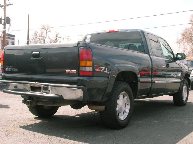 2004 GMC Sierra 1500 Standard 4X4 Hardtop