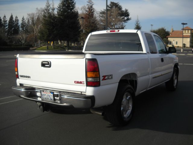 2004 GMC Sierra 1500 4DR SUV AT