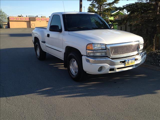 2004 GMC Sierra 1500 2005 Suzuki XL7