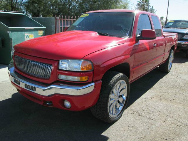 2004 GMC Sierra 1500 Standard 4X4 Hardtop