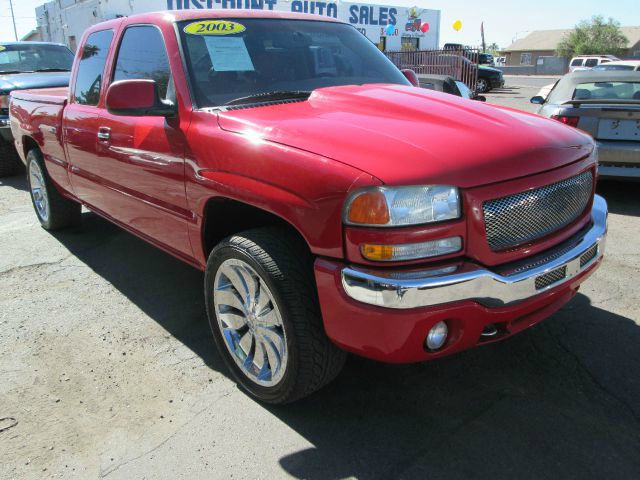 2004 GMC Sierra 1500 Standard 4X4 Hardtop