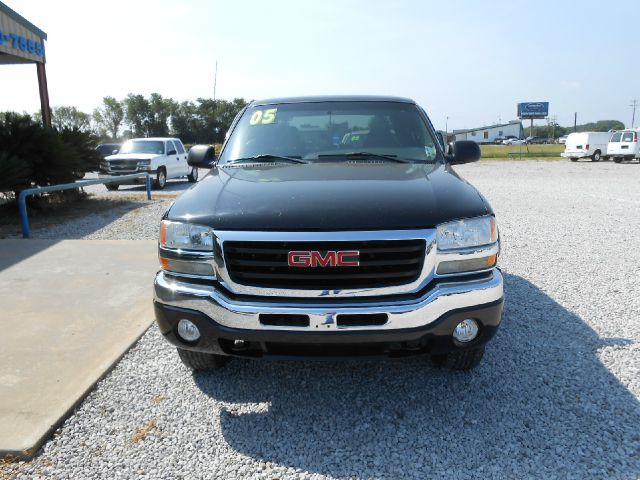 2005 GMC Sierra 1500 Lsall Wheeldrive