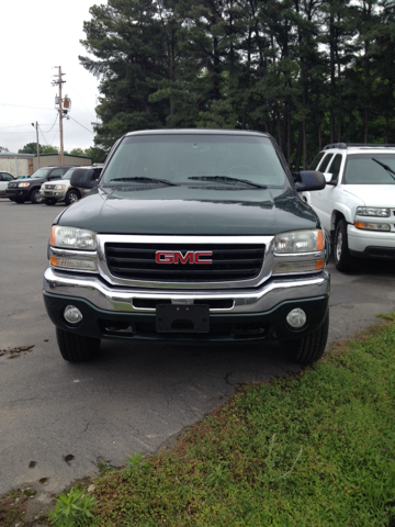 2005 GMC Sierra 1500 Sedan Sport S Navigation