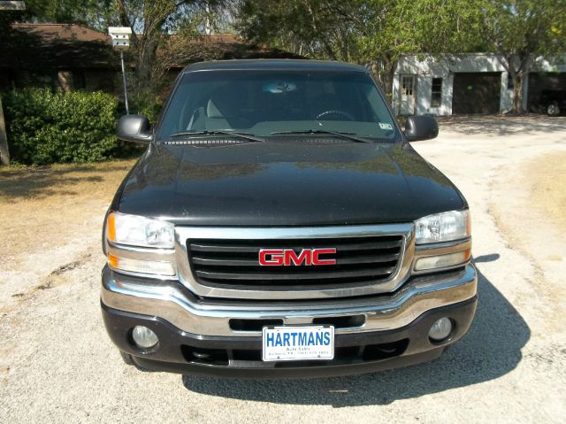 2005 GMC Sierra 1500 Lsall Wheeldrive