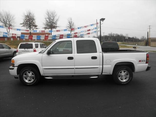 2005 GMC Sierra 1500 I6 R-design