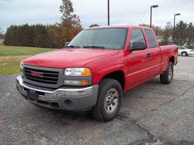 2005 GMC Sierra 1500 LE Sedan