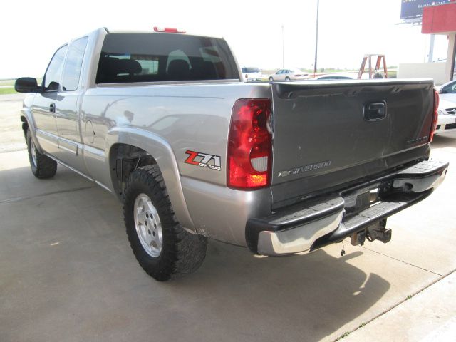 2005 GMC Sierra 1500 Sedan Sport S Navigation