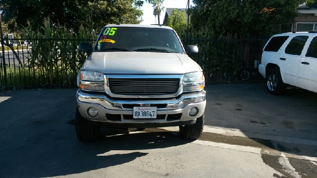 2005 GMC Sierra 1500 SE ZX4