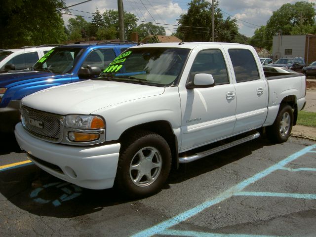 2005 GMC Sierra 1500 4WD 4dr AT