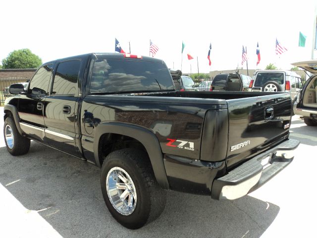 2005 GMC Sierra 1500 Lsall Wheeldrive