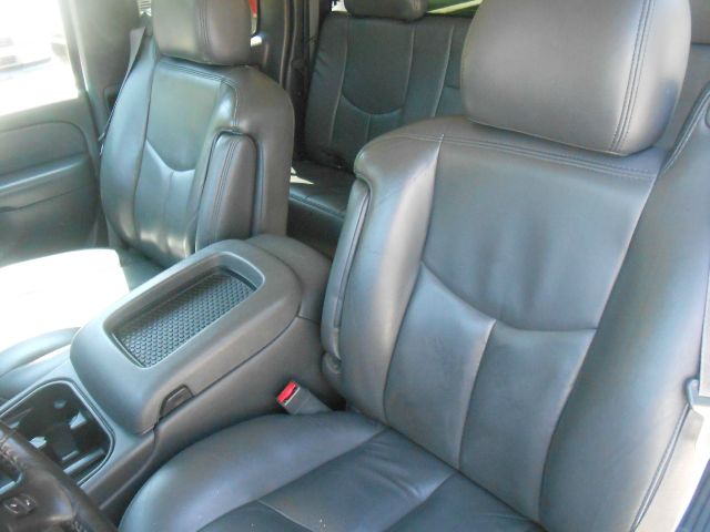 2005 GMC Sierra 1500 3.6 AT 4WD LS