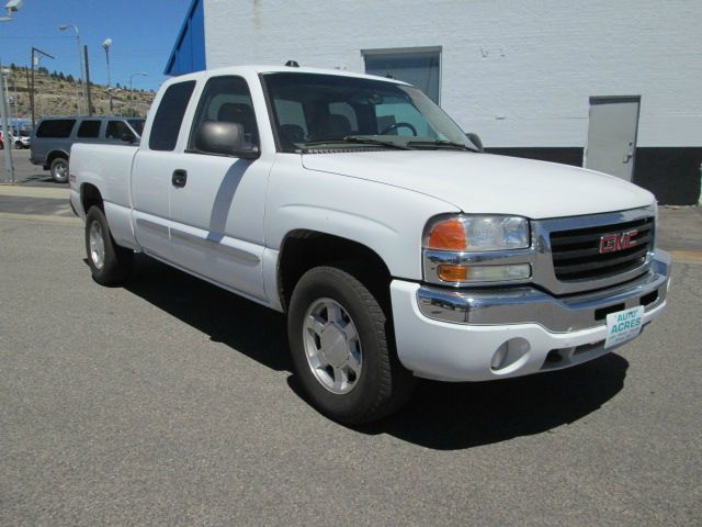 2005 GMC Sierra 1500 4DR SUV AT
