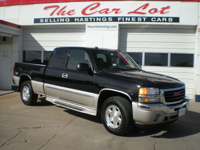 2005 GMC Sierra 1500 LE Sedan