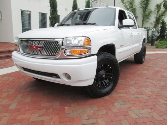 2005 GMC Sierra 1500 4WD 4dr AT