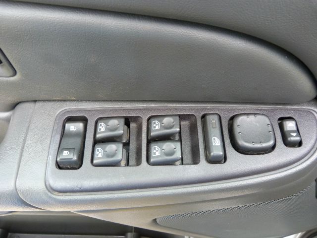 2005 GMC Sierra 1500 Cloth Buckets