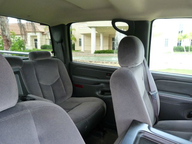 2005 GMC Sierra 1500 Cloth Buckets