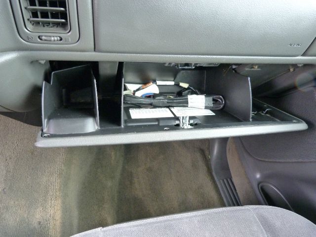 2005 GMC Sierra 1500 Cloth Buckets