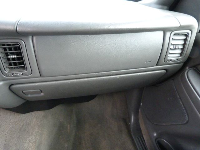 2005 GMC Sierra 1500 Cloth Buckets