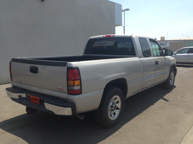 2006 GMC Sierra 1500 LN17 G