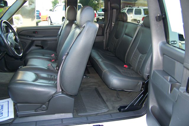 2006 GMC Sierra 1500 CREW CAB DRW WRK T