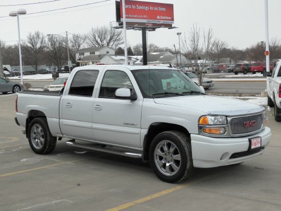 2006 GMC Sierra 1500 SLE Sierra 2WD