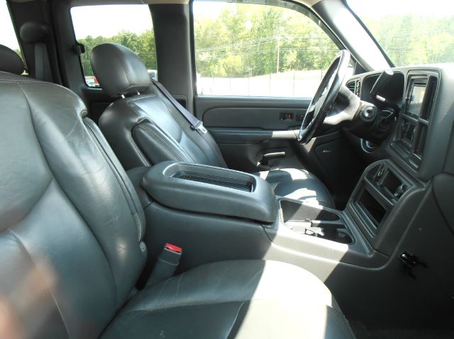 2006 GMC Sierra 1500 4WD Supercab 133 SVT Raptor