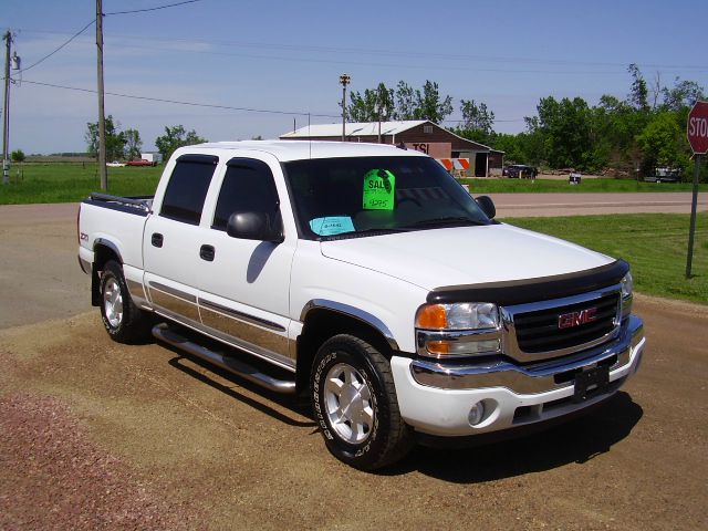 2006 GMC Sierra 1500 4dr Sdn Touring Signature RWD Sedan