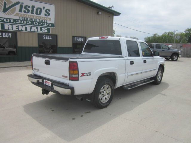 2006 GMC Sierra 1500 SLE Sierra 2WD
