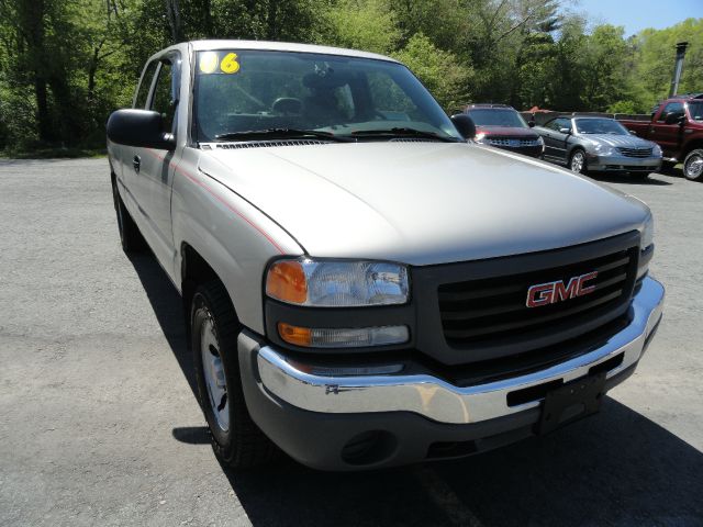 2006 GMC Sierra 1500 Lariat 4WD FX4