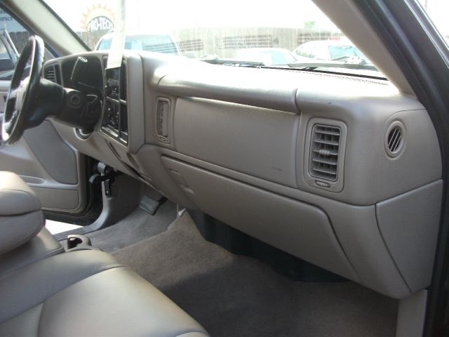 2006 GMC Sierra 1500 XLE Passenger Van