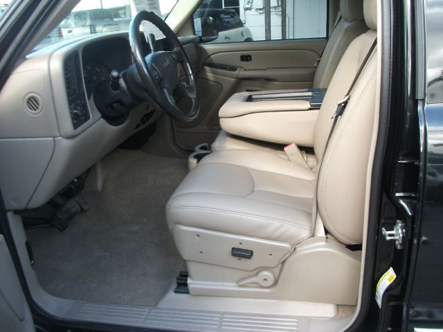 2006 GMC Sierra 1500 XLE Passenger Van