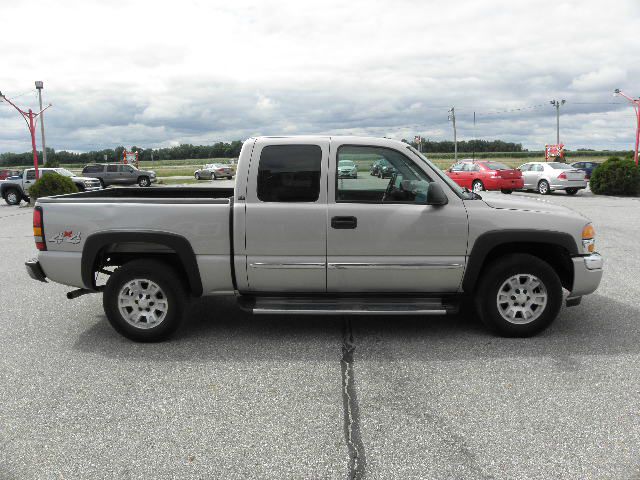 2006 GMC Sierra 1500 4DR SUV AT