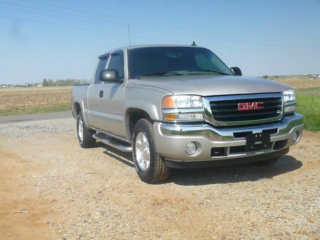 2006 GMC Sierra 1500 4WD Supercab 133 SVT Raptor