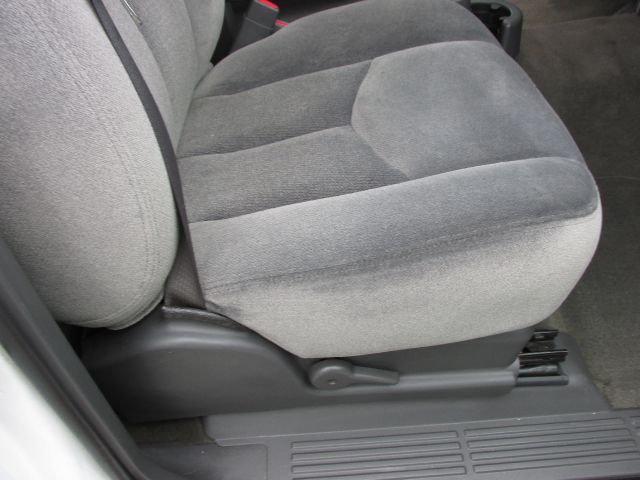 2006 GMC Sierra 1500 Pickup 4D 6 1/2 Ft