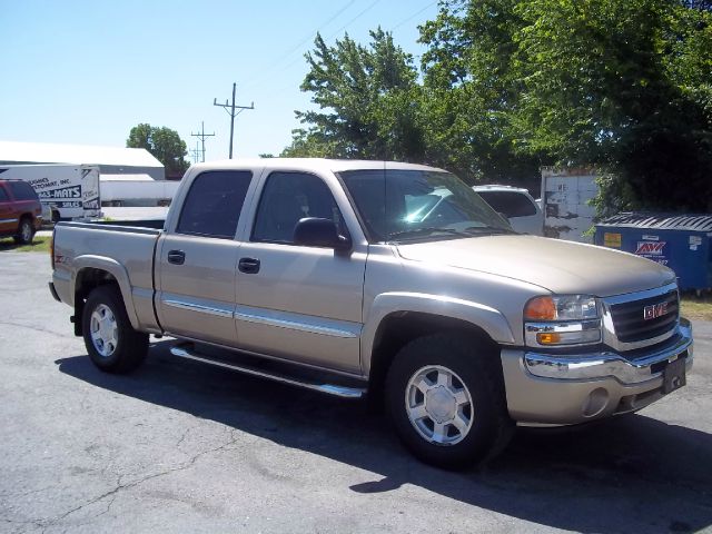 2006 GMC Sierra 1500 SLE Sierra 2WD