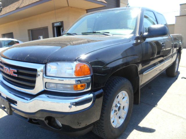 2006 GMC Sierra 1500 4DR SUV AT