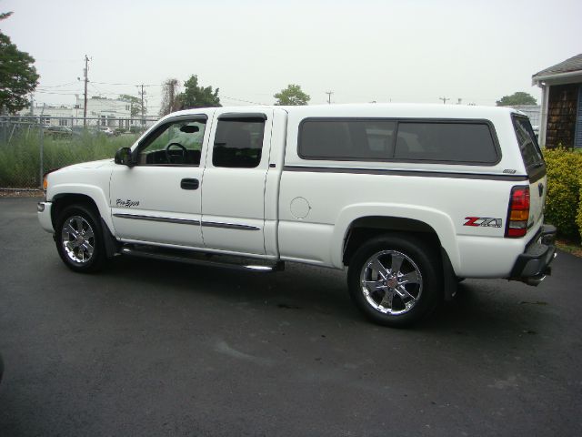 2006 GMC Sierra 1500 4DR SUV AT