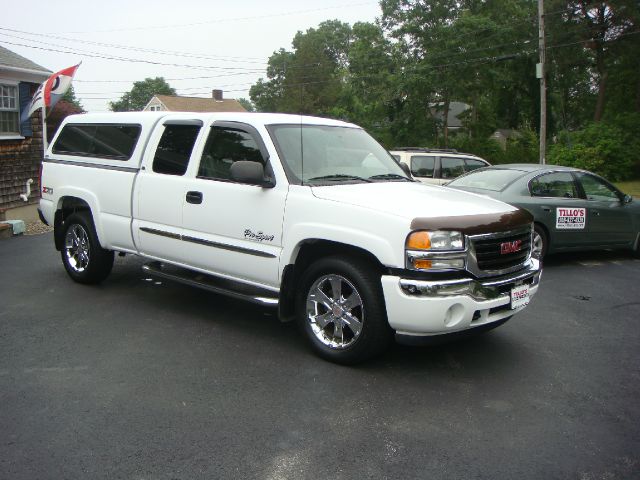 2006 GMC Sierra 1500 4DR SUV AT