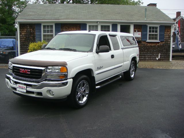 2006 GMC Sierra 1500 4DR SUV AT